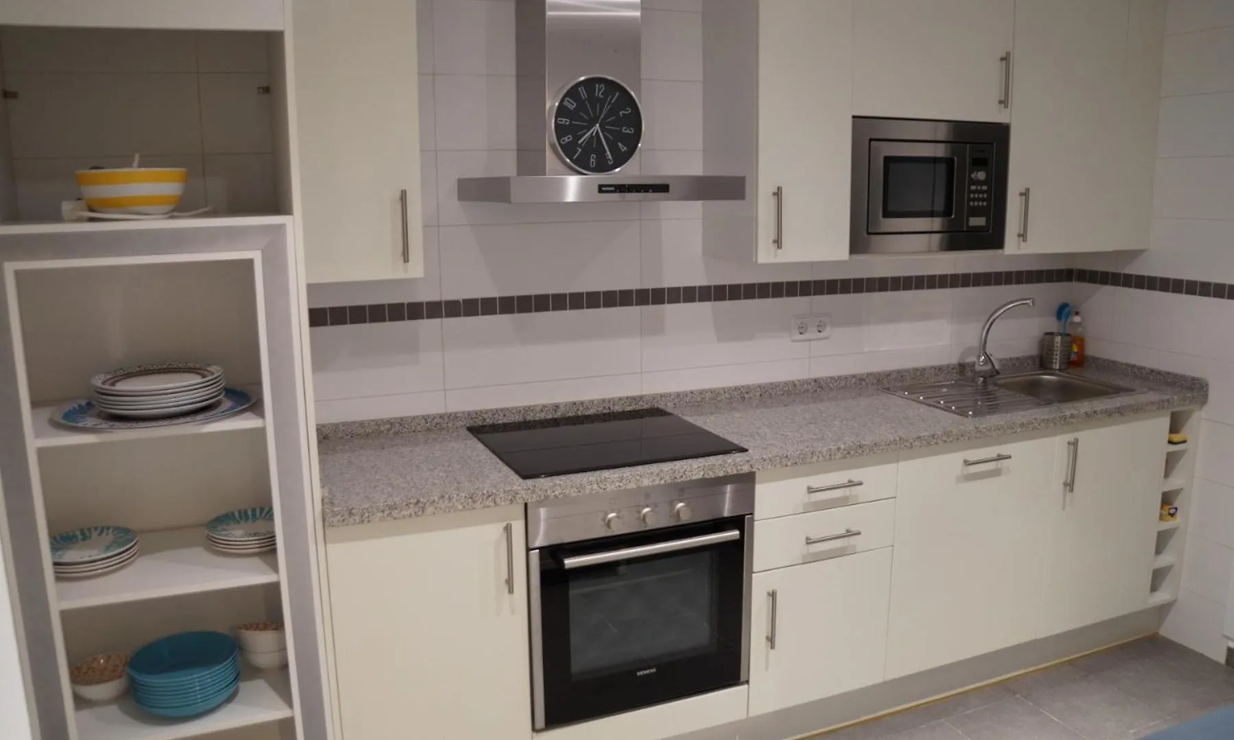 2143-Lovely 2 Bedrooms Newly Furnished Bahia de Casares Apartment